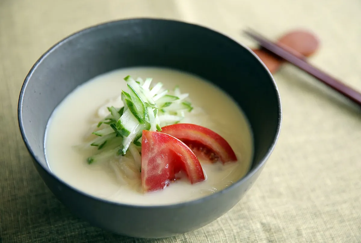 백태 콩국수