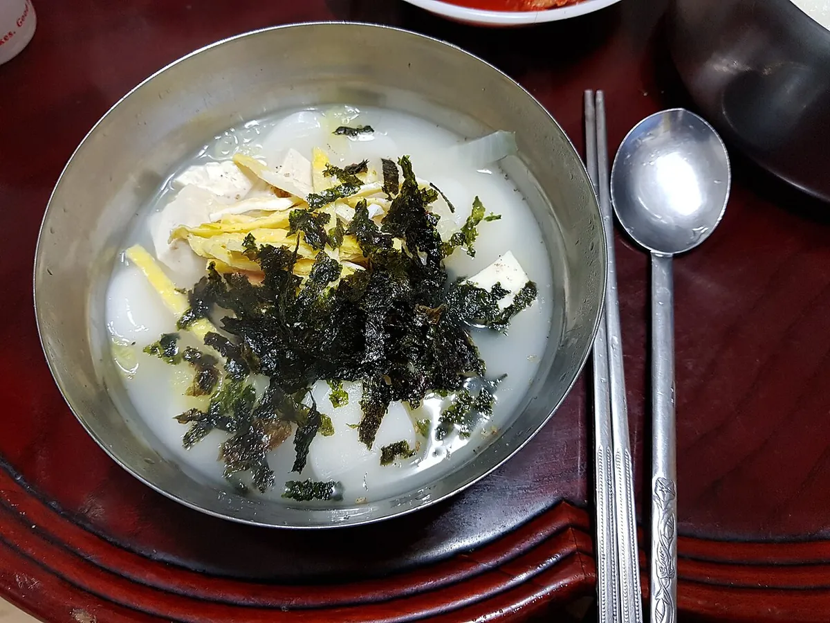 멸치 육수 떡국